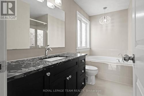 165 Woodhurst Crescent, Ottawa, ON - Indoor Photo Showing Bathroom