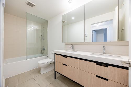 Salle de bains - 1612-60 Rue De L'Éclipse, Brossard, QC - Indoor Photo Showing Bathroom