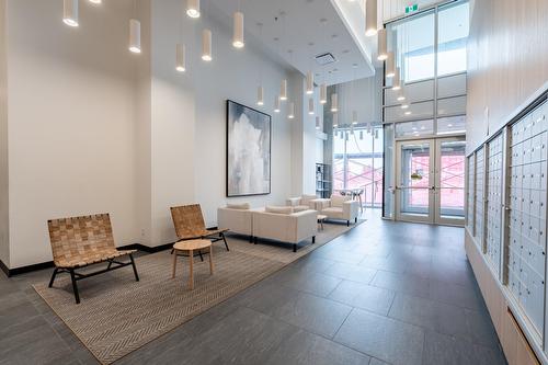 Hall d'entrée/Vestibule - 1612-60 Rue De L'Éclipse, Brossard, QC - Indoor Photo Showing Other Room