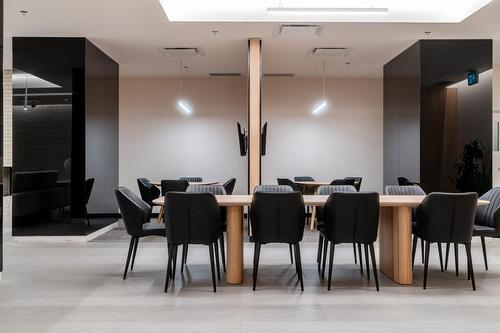 Salle communautaire - 1612-60 Rue De L'Éclipse, Brossard, QC - Indoor Photo Showing Dining Room