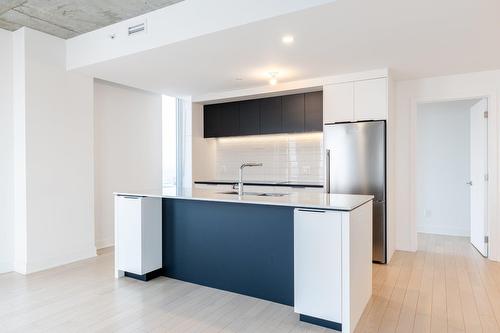 Cuisine - 1612-60 Rue De L'Éclipse, Brossard, QC - Indoor Photo Showing Kitchen