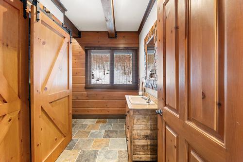Salle d'eau - 515  - 517 Crois. De La Coulée, Lac-Supérieur, QC - Indoor Photo Showing Other Room