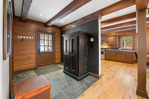 Entrée extérieure - 515  - 517 Crois. De La Coulée, Lac-Supérieur, QC - Indoor Photo Showing Other Room