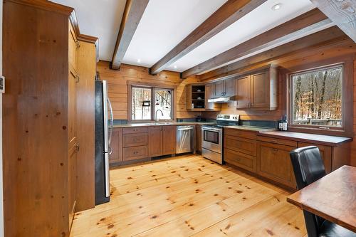 Cuisine - 515  - 517 Crois. De La Coulée, Lac-Supérieur, QC - Indoor Photo Showing Kitchen