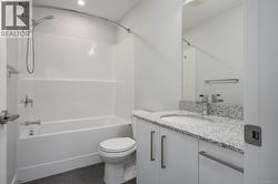 Main bathroom second level - 