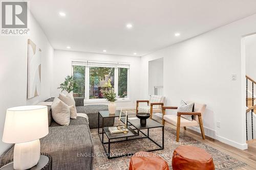 12 Bayside Private, Ottawa, ON - Indoor Photo Showing Living Room
