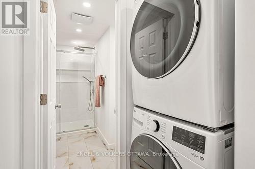 12 Bayside Private, Ottawa, ON - Indoor Photo Showing Laundry Room