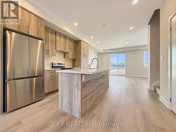 10 HONEY MILK LANE  Richmond Hill, ON L4B 0J7