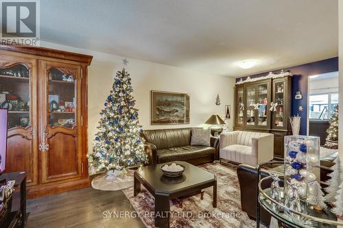346 Crawford Street, London South (South Q), ON - Indoor Photo Showing Living Room