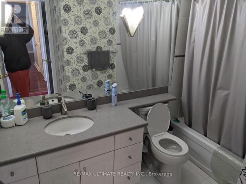 704 - 22 Hanover Road, Brampton, ON - Indoor Photo Showing Bathroom