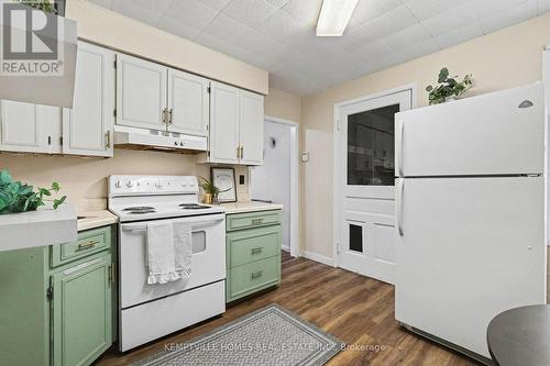 UNIT 2 - VACANT UNIT (1 BED/1BATH) - 803 St Lawrence Street, Prescott, ON - Indoor Photo Showing Kitchen