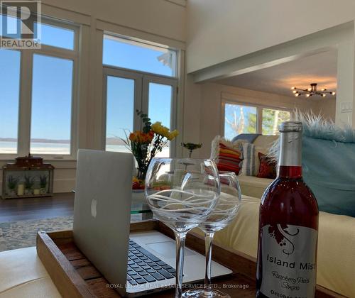 4 Crescent Road, Strong, ON - Indoor