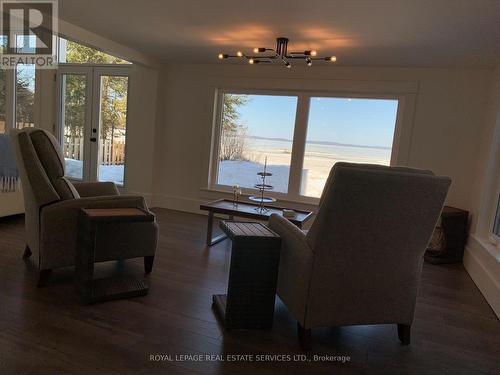 4 Crescent Road, Strong, ON - Indoor