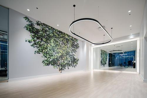 Salle d'exercice - 809-2300 Rue Tupper, Montréal (Ville-Marie), QC - Indoor Photo Showing Other Room