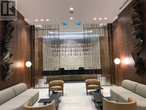 3111 - 8 Eglinton Avenue E, Toronto, ON - Indoor