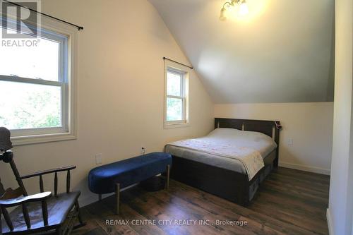 124 Joseph Street, Chatham-Kent, ON - Indoor Photo Showing Bedroom