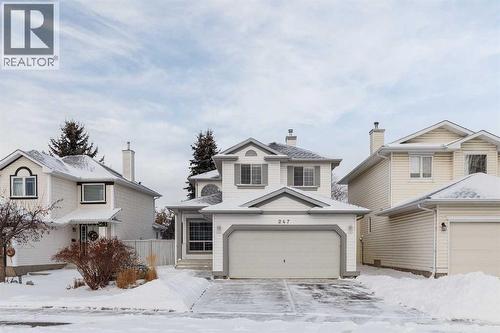 247 Mt Selkirk Close SE  Calgary, AB T2Z 2P7