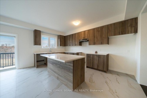 26 Altamira Road, Brampton, ON - Indoor Photo Showing Kitchen