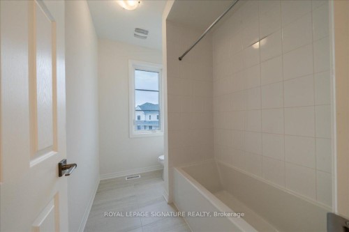 26 Altamira Road, Brampton, ON - Indoor Photo Showing Bathroom