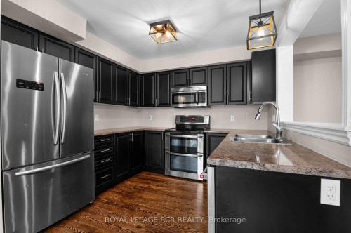 38-20 C Line, Orangeville, ON - Indoor Photo Showing Kitchen With Double Sink