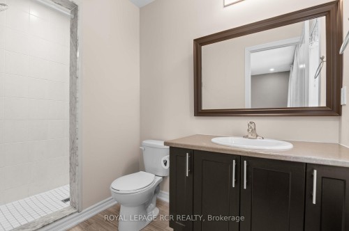 38-20 C Line, Orangeville, ON - Indoor Photo Showing Bathroom