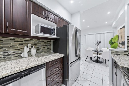 59-735 New Westminster Drive, Vaughan, ON - Indoor Photo Showing Kitchen