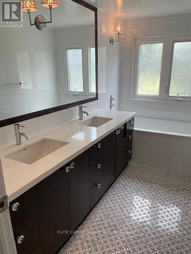 22 Elkpath Avenue, Toronto, ON - Indoor Photo Showing Bathroom