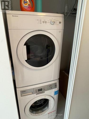 4203 - 42 Charles Street E, Toronto, ON - Indoor Photo Showing Laundry Room