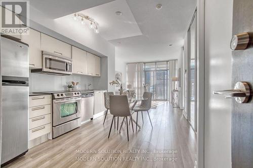 1408 - 33 Charles Street E, Toronto, ON - Indoor Photo Showing Kitchen
