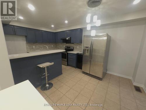 Upper - 5 Soapstone Trail, Brampton, ON - Indoor Photo Showing Kitchen