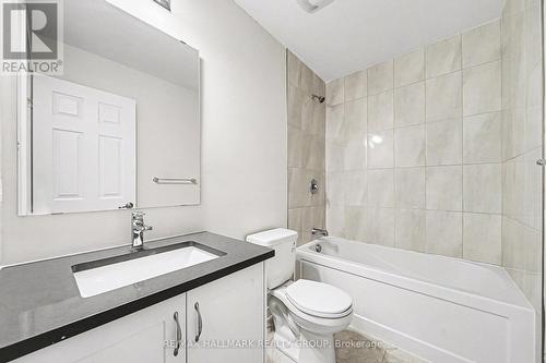 Main bathroom - 2426 Watercolours Way, Ottawa, ON - Indoor Photo Showing Bathroom