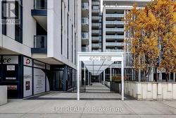 2214 - 400 ADELAIDE STREET E  Toronto, ON M5A 1N4