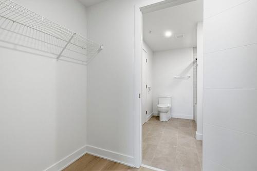 Walk-in closet - 317-30 Av. Joseph-Laflèche, Pincourt, QC - Indoor