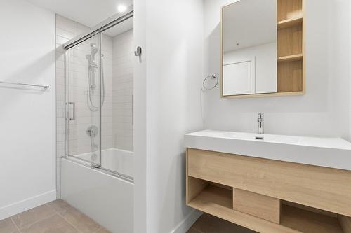 Bathroom - 317-30 Av. Joseph-Laflèche, Pincourt, QC - Indoor Photo Showing Bathroom