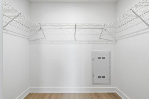 Walk-in closet - 317-30 Av. Joseph-Laflèche, Pincourt, QC - Indoor With Storage