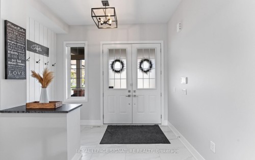 29 Sikura Circle, Aurora, ON - Indoor Photo Showing Other Room