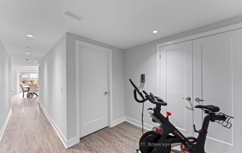 29 Sikura Circle, Aurora, ON - Indoor Photo Showing Gym Room