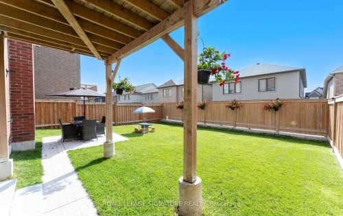 29 Sikura Circle, Aurora, ON - Outdoor