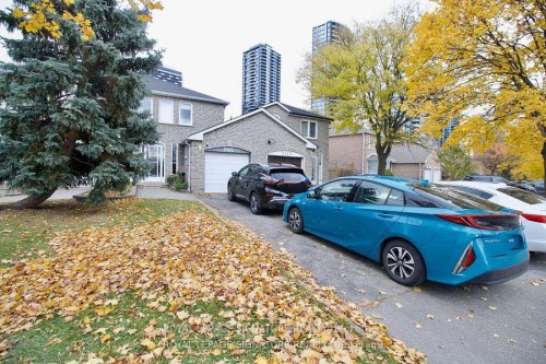 5125 Salishan Circle, Mississauga, ON 