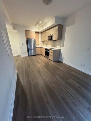 2307-10 Deerlick Court, Toronto, ON - Indoor Photo Showing Kitchen