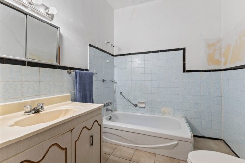 Chambre à coucher - 1026  - 1030 Av. D'Oxford, Montréal (Côte-Des-Neiges/Notre-Dame-De-Grâce), QC - Indoor Photo Showing Other Room