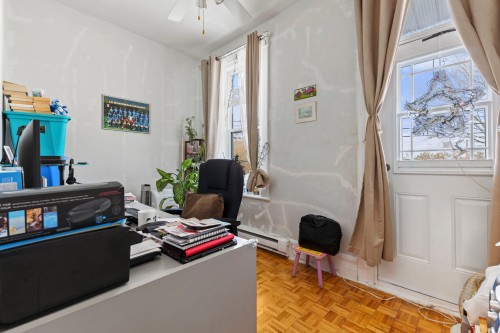 Salon - 1026  - 1030 Av. D'Oxford, Montréal (Côte-Des-Neiges/Notre-Dame-De-Grâce), QC - Indoor