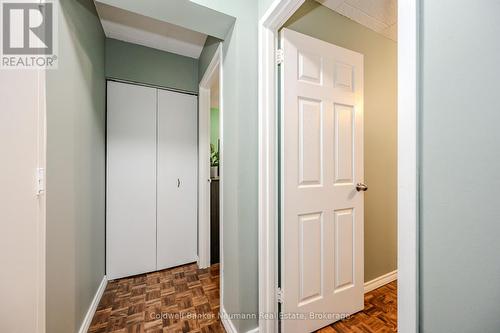 511 - 105 Conroy Crescent, Guelph (Dovercliffe Park/Old University), ON - Indoor Photo Showing Other Room