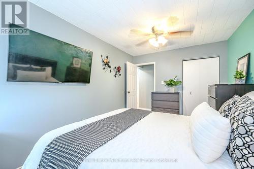 511 - 105 Conroy Crescent, Guelph (Dovercliffe Park/Old University), ON - Indoor Photo Showing Bedroom