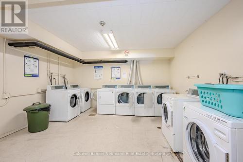 511 - 105 Conroy Crescent, Guelph (Dovercliffe Park/Old University), ON - Indoor Photo Showing Laundry Room