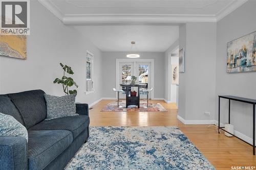 235 J Avenue N, Saskatoon, SK - Indoor Photo Showing Living Room