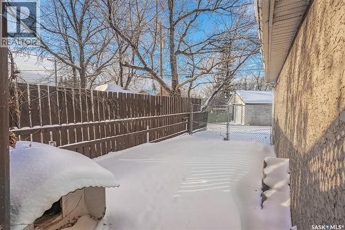 235 J Avenue N, Saskatoon, SK - Outdoor