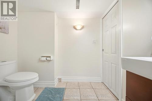 2286 Prospect Street Burlington - 2286 Prospect Street, Burlington, ON - Indoor Photo Showing Bathroom