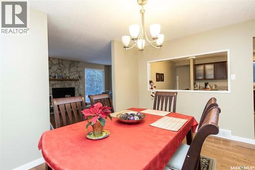131 Tobin Crescent, Saskatoon, SK - Indoor Photo Showing Dining Room