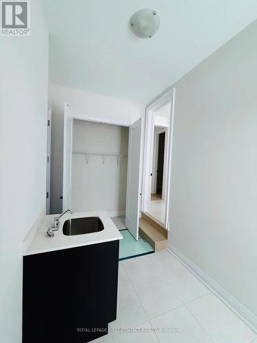 12 Herbert Avenue, Oro-Medonte, ON - Indoor